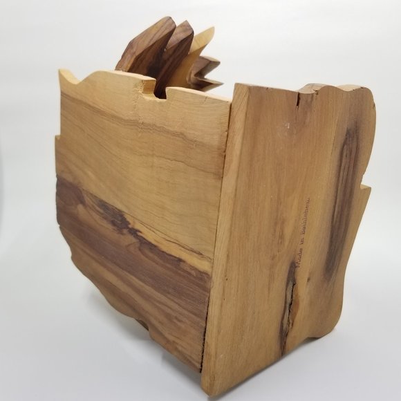 Vintage Olive Wood Nativity Scene Made in Bethlehem 6” X 6.5” Handmade Folk Art - Picture 5 of 16